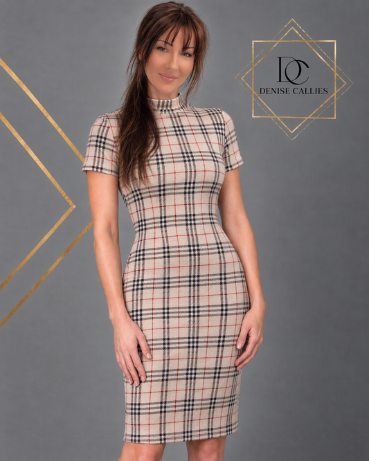 Kleid Mireille – Elegantes, figurbetontes Unikat